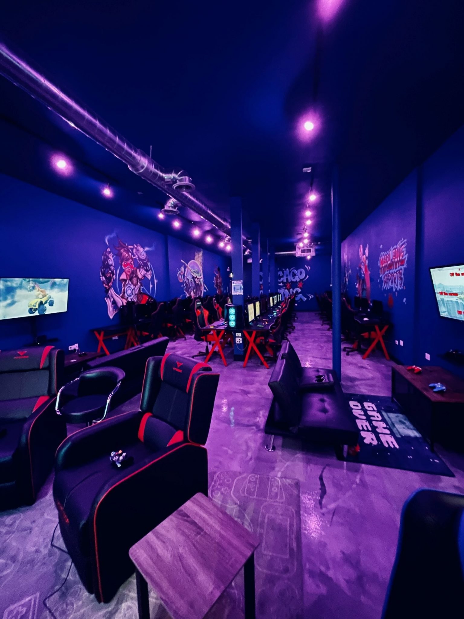 Midlane Esports - Chicago Esports Bar and Gaming Lounge