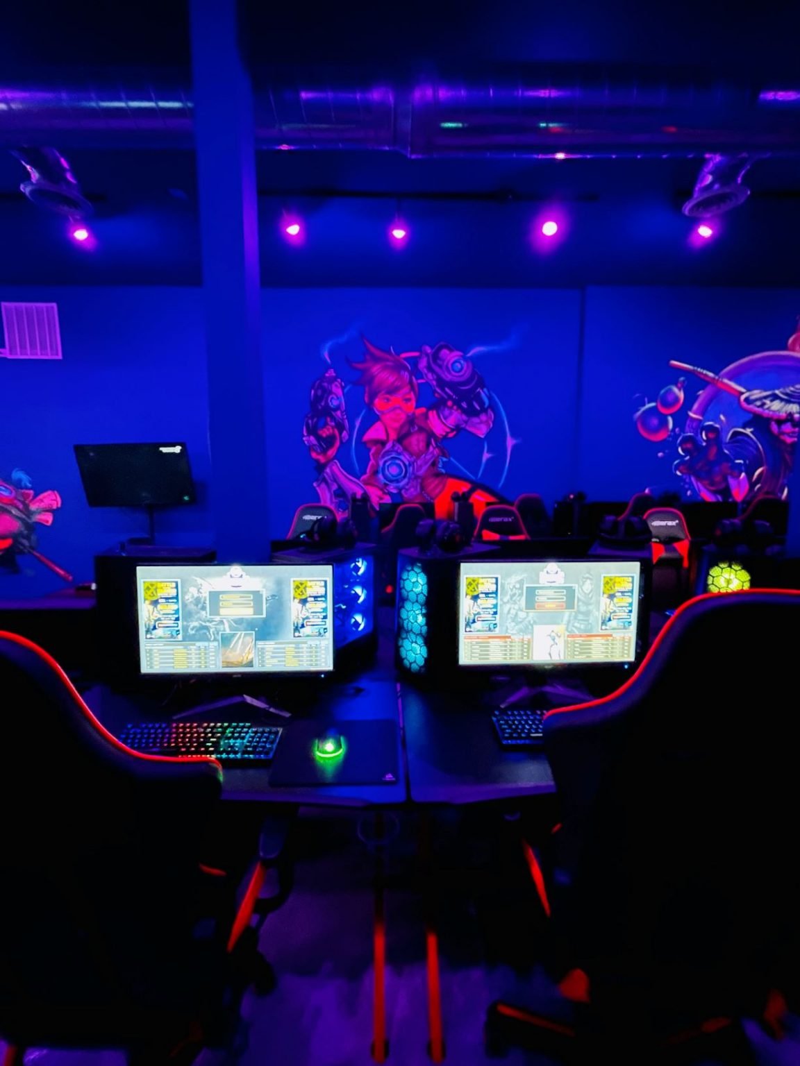 Midlane Esports - Chicago Esports Bar and Gaming Lounge