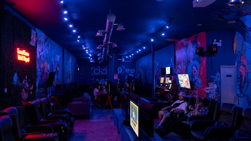 Midlane Esports - Chicago Esports Bar and Gaming Lounge